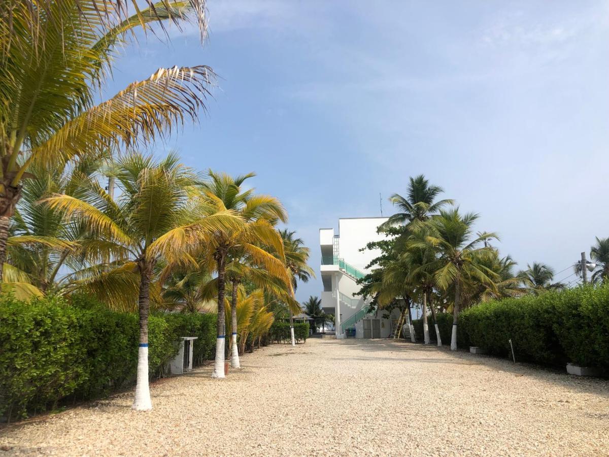 Blue Apartahotel Ковеньяс Экстерьер фото